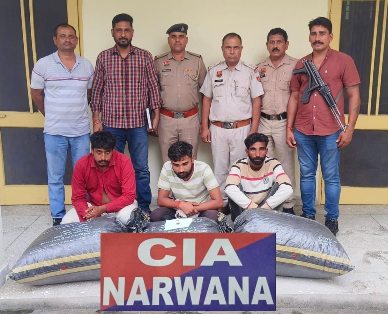 29जेएनडी24: पुलिस गिरफ्त में पकड़े गए आरोपी। स्रोत पुलिस प्रशासन 29जेएनडी24: पुलिस गिरफ्त में पकड़े गए आरोपी। स्रोत पुलिस प्रशासन