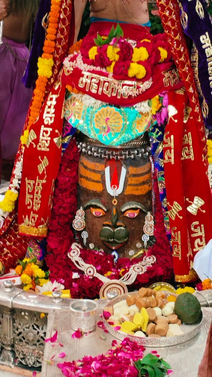 जन्मदिन पर बाबा महाकाल की भस्म आरती में शामिल हुए प्रभारी मंत्री टेटवाल जन्मदिन पर बाबा महाकाल की भस्म आरती में शामिल हुए प्रभारी मंत्री टेटवाल