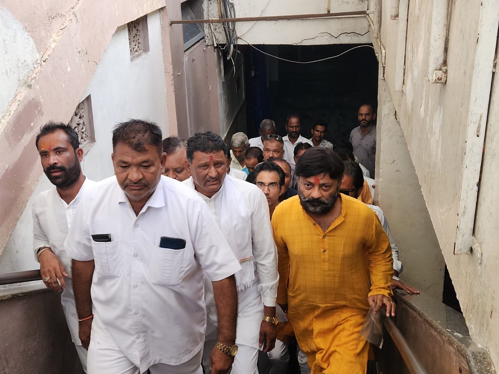 सिरोही। कांग्रेस के दांता विधायक कांतिभाई खराड़ी का 51 वें शक्तिपीठ महोत्सव के नाम पर अंबाजी मं सिरोही। कांग्रेस के दांता विधायक कांतिभाई खराड़ी का 51 वें शक्तिपीठ महोत्सव के नाम पर अंबाजी मं