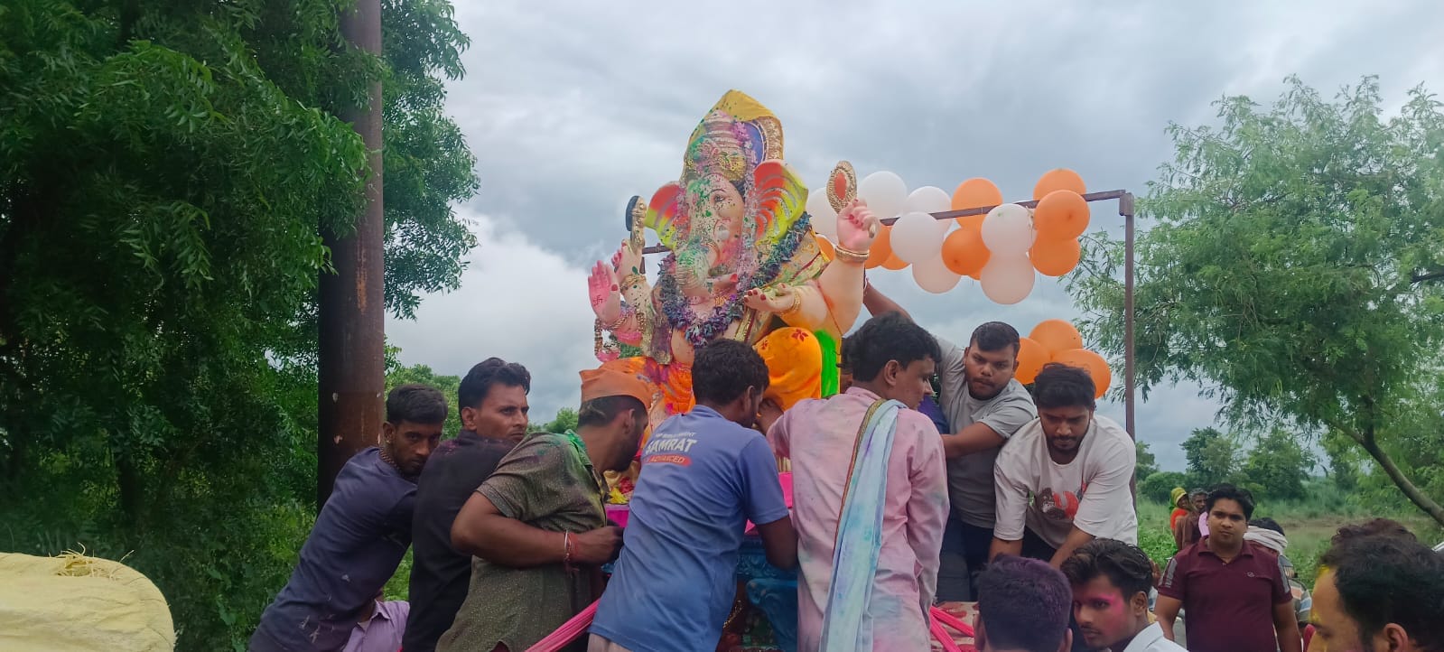 पूरनपुर में निकाली गई गणेश चतुर्थी विसर्जन यात्रा। संवाद पूरनपुर में निकाली गई गणेश चतुर्थी विसर्जन यात्रा। संवाद