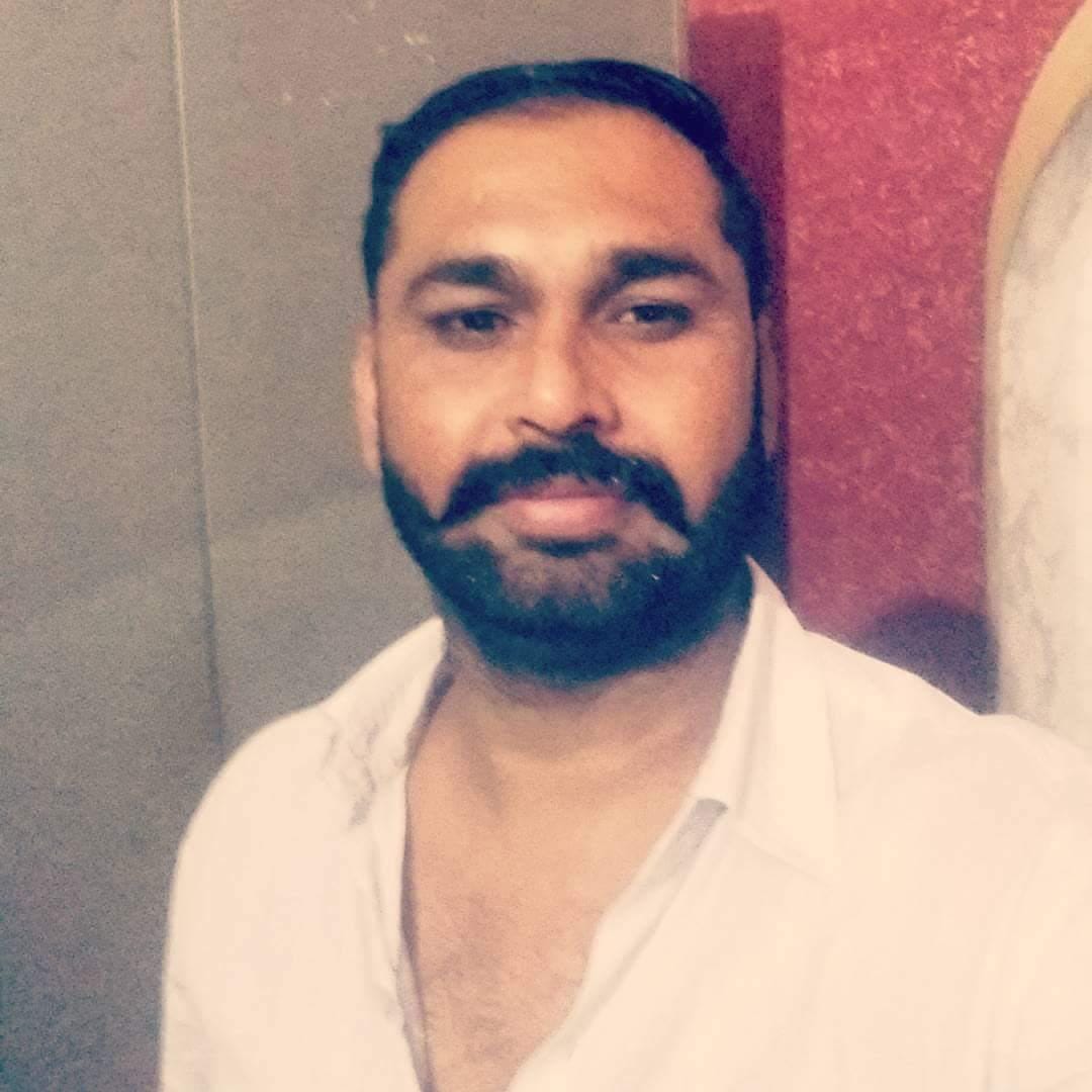 बारिश के कारण खेतों में बिछी धान की फसल। संवाद बारिश के कारण खेतों में बिछी धान की फसल। संवाद