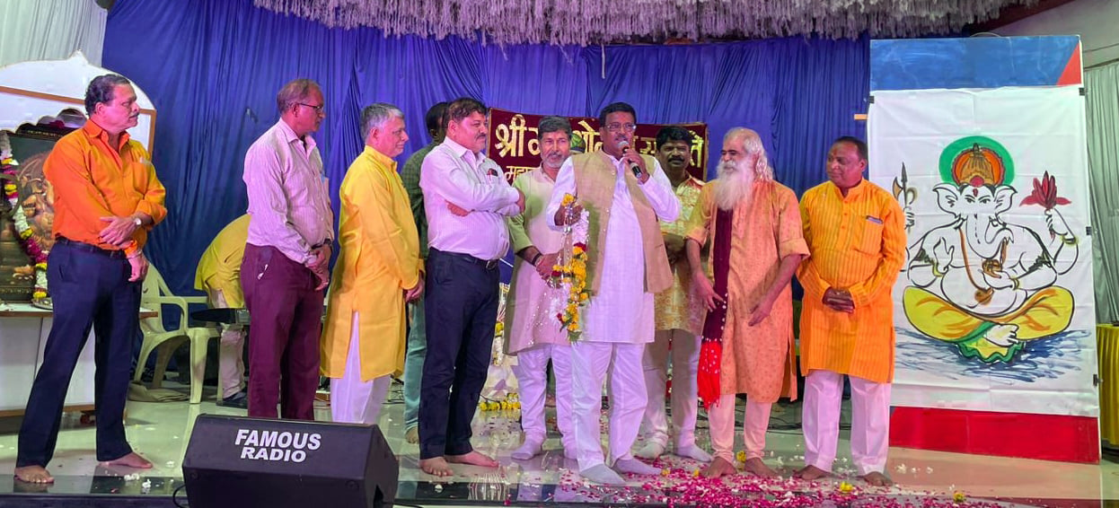 गणेशोत्सव पर बाबा मौर्य ने केनवास पर उकेरे श्री गणेश व प्रभु श्रीराम गणेशोत्सव पर बाबा मौर्य ने केनवास पर उकेरे श्री गणेश व प्रभु श्रीराम