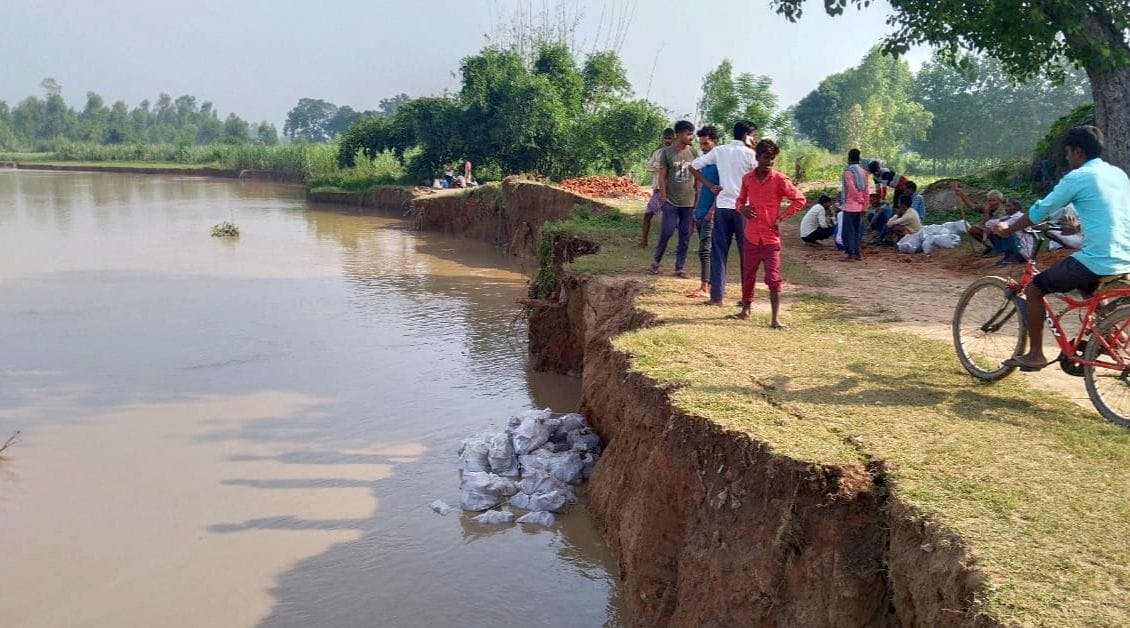 शाहजहांपुर में गर्रा नदी का बढ़ा जलस्तर। संवाद