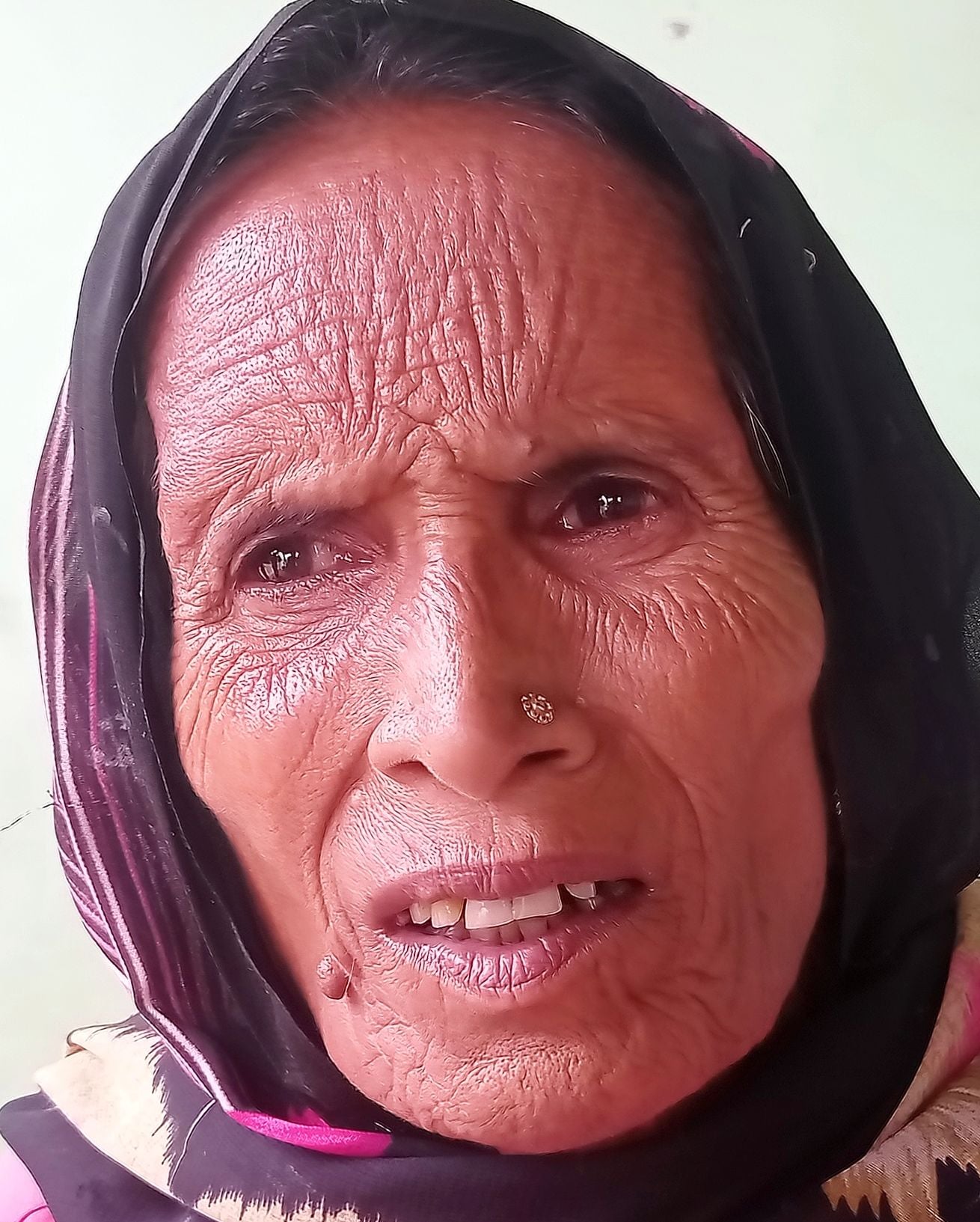 जलालाबाद के गांव चितरऊ में बाढ़ के पानी से घिरा सरकारी स्कूल। संवाद जलालाबाद के गांव चितरऊ में बाढ़ के पानी से घिरा सरकारी स्कूल। संवाद