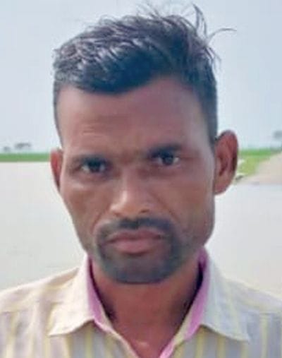 दातागंज क्षेत्र के गांव जरतौली के प्राथमिक विद्यालय में भरा बाढ़ का पानी। संवाद दातागंज क्षेत्र के गांव जरतौली के प्राथमिक विद्यालय में भरा बाढ़ का पानी। संवाद
