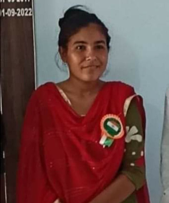 22जेएनडी30 : मृतक पूजा का फाइल फोटो। 22जेएनडी30 : मृतक पूजा का फाइल फोटो।