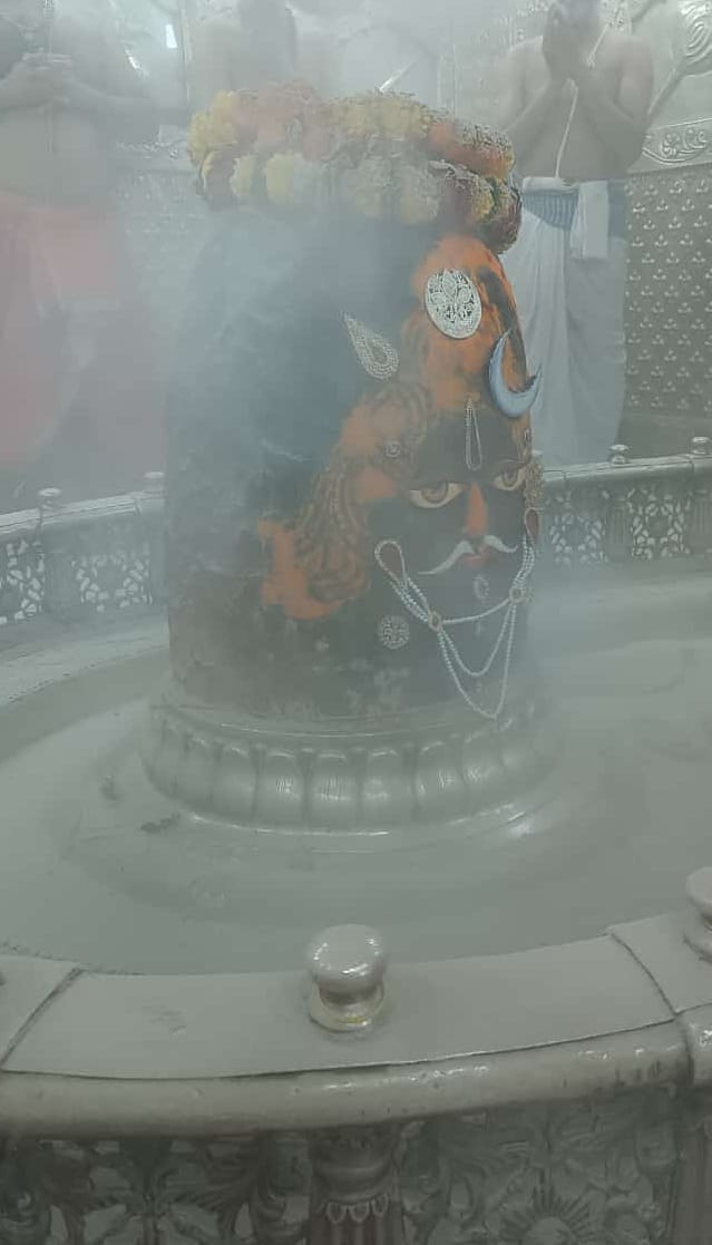 जटाधारी स्वरूप मे नजर आए बाबा महाकाल,...भस्मारती मे मिला दिव्य दर्शनों का लाभ