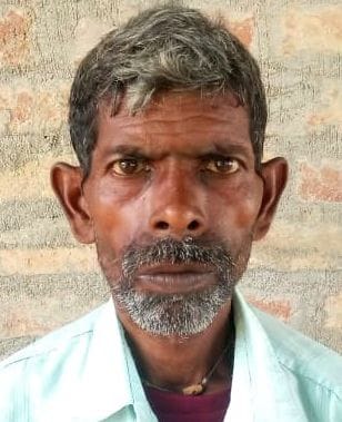 तरसौरा गांव में किसानो की डूबी झोपड़ी।    संवाद