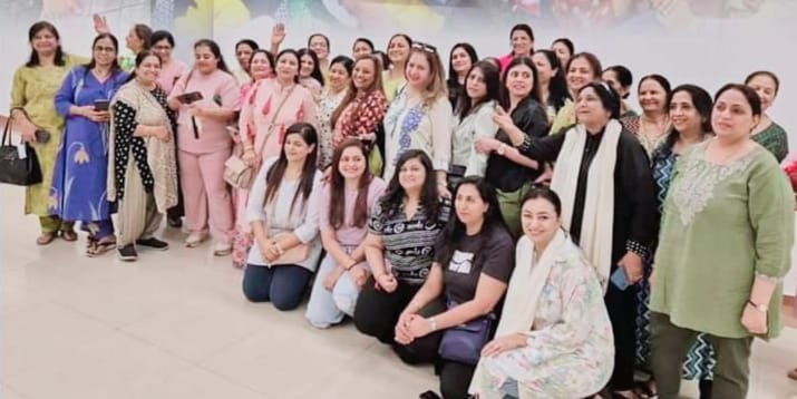 देश बदला संस्कार नही....दुबई से उज्जैन आया 82 तीर्थयात्रियों का ग्रुप, पितृ तर्पण किया महाकाल क