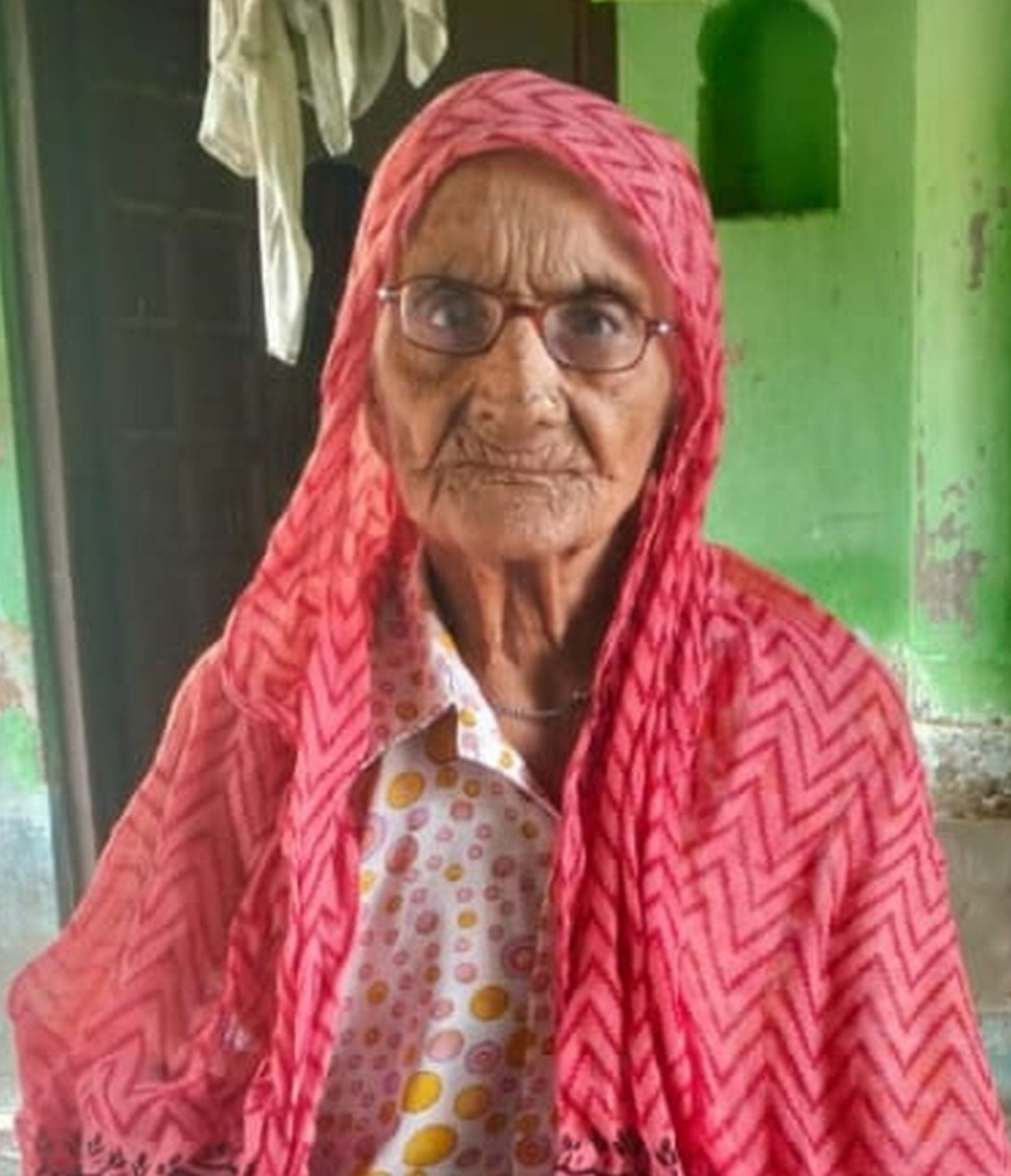 शतायु मतदाता जीवनी देवी। स्रोत: परिजन