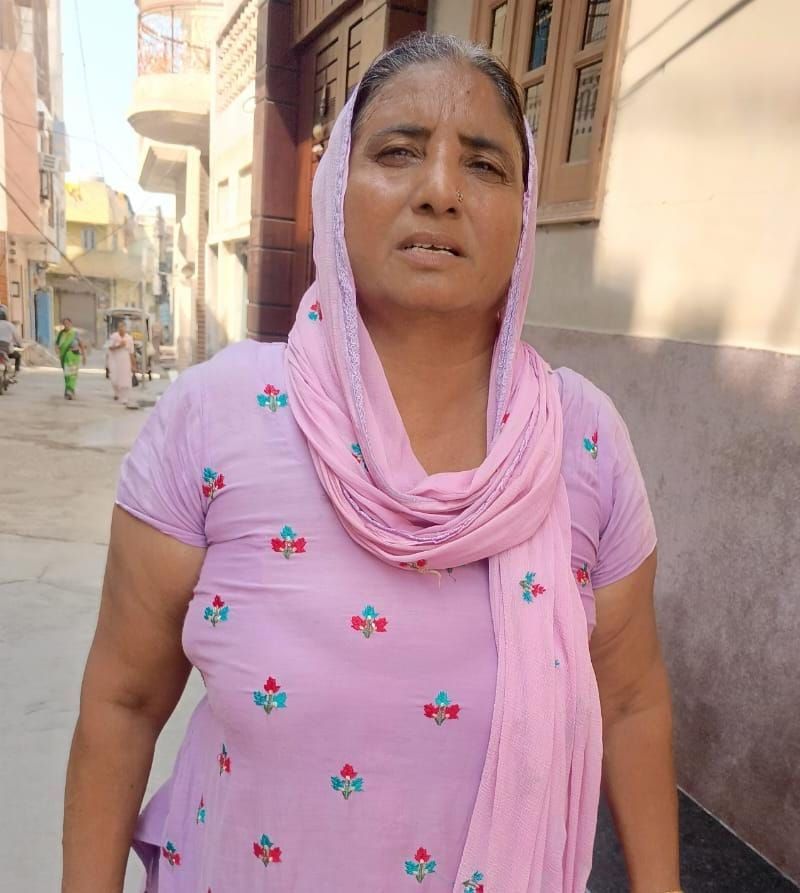 04जेएनडी14 : पीड़ित महिला बिमला। संवाद 04जेएनडी14 : पीड़ित महिला बिमला। संवाद