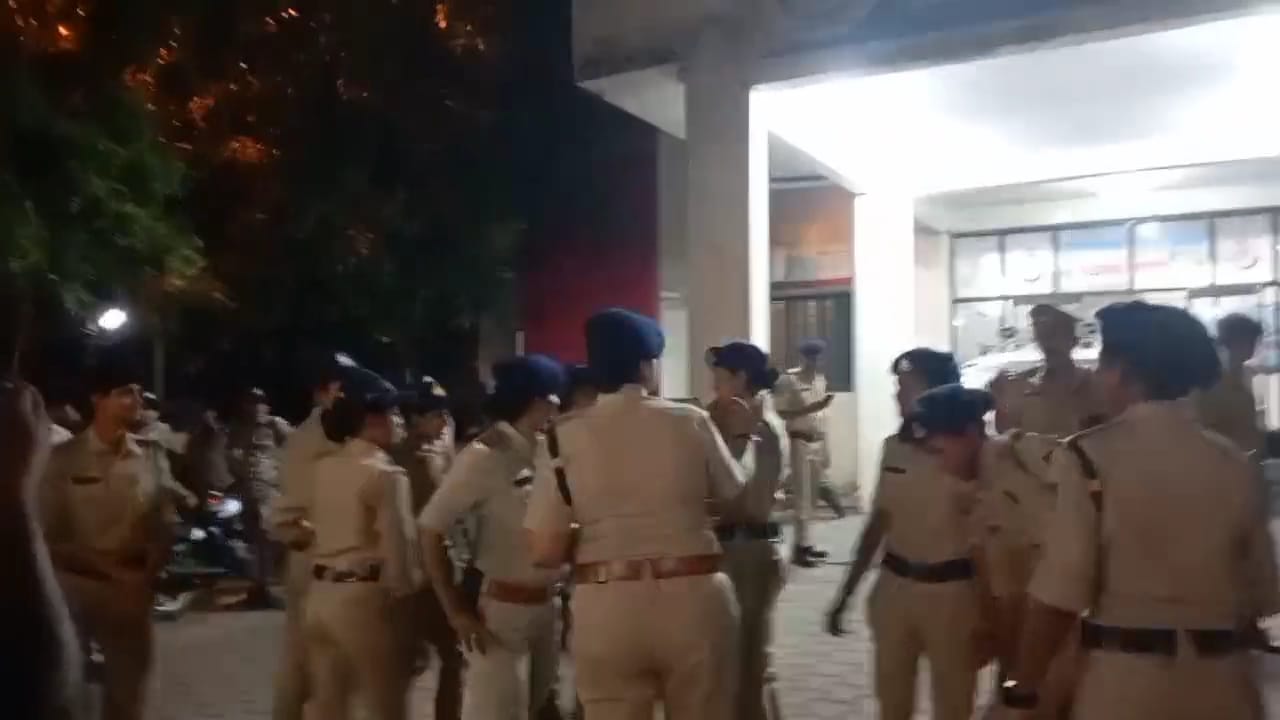 खंडवा एसपी ने बताया दुर्गा वाहिनी दल के गठन का महत्व