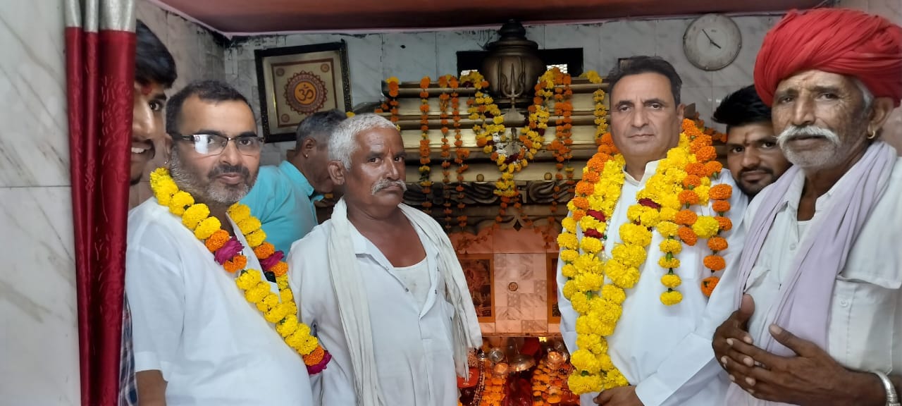 पूर्व आरटीडीसी अध्यक्ष राठौड़ ने की पुष्कर सरोवर की पूजा