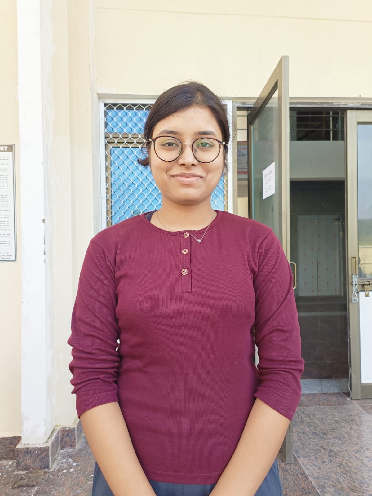 असम हाईवे पर स्थित मेडिकल कॉलेज का गेट। संवाद