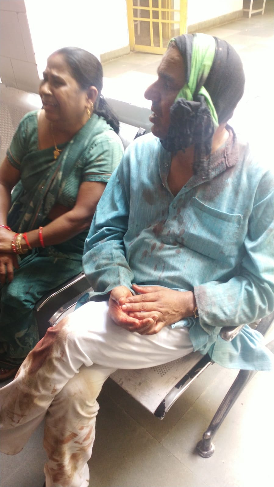 बीसलपुर सीएचसी में भर्ती घायल ललित।संवाद बीसलपुर सीएचसी में भर्ती घायल ललित।संवाद