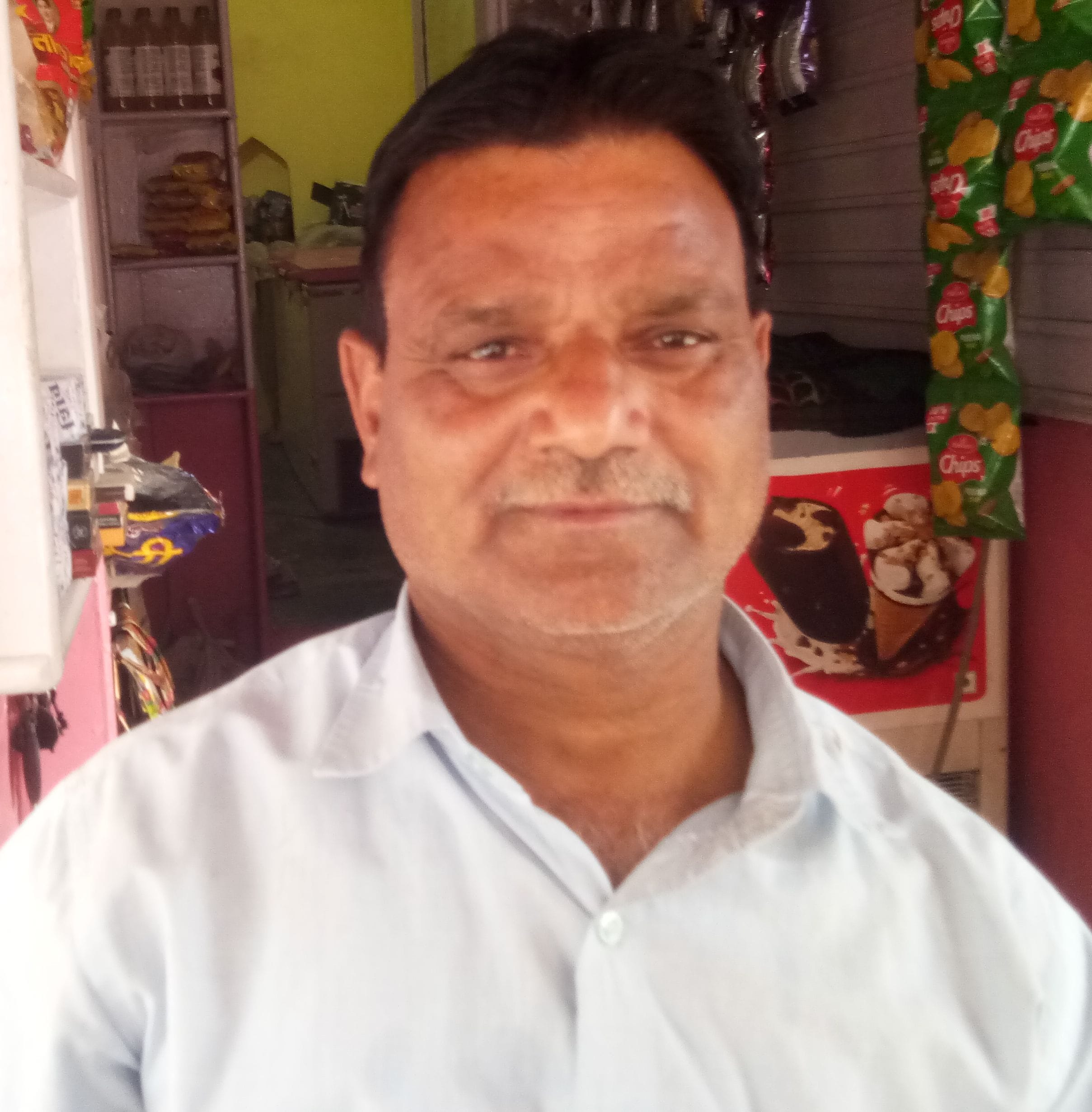 फोटो संख्या:51- शंकर मार्केट महेंद्रगढ़ में लगा जाम--संवाद