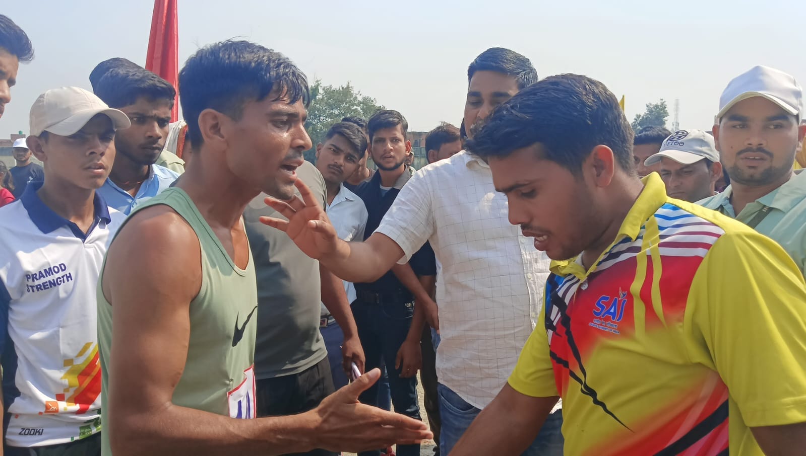 हथौड़ा स्पोर्ट्स स्टेडियम में मंडलीय एथलेटिक्स प्रतियोगिता के शुभारंभ पर सांस्कृतिक प्रस्तुति द हथौड़ा स्पोर्ट्स स्टेडियम में मंडलीय एथलेटिक्स प्रतियोगिता के शुभारंभ पर सांस्कृतिक प्रस्तुति द