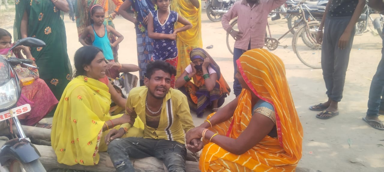 मौके पर मौजूद पुलिस बल। संवाद
