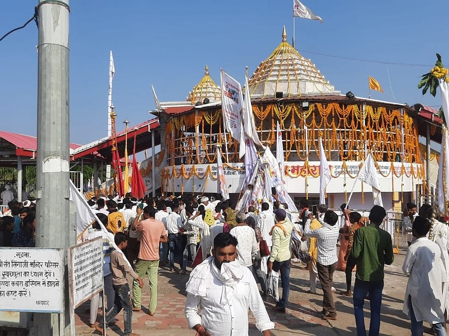 संत सिंगाजी समाधि पर उमड़ रहा आस्था का जन सैलाब