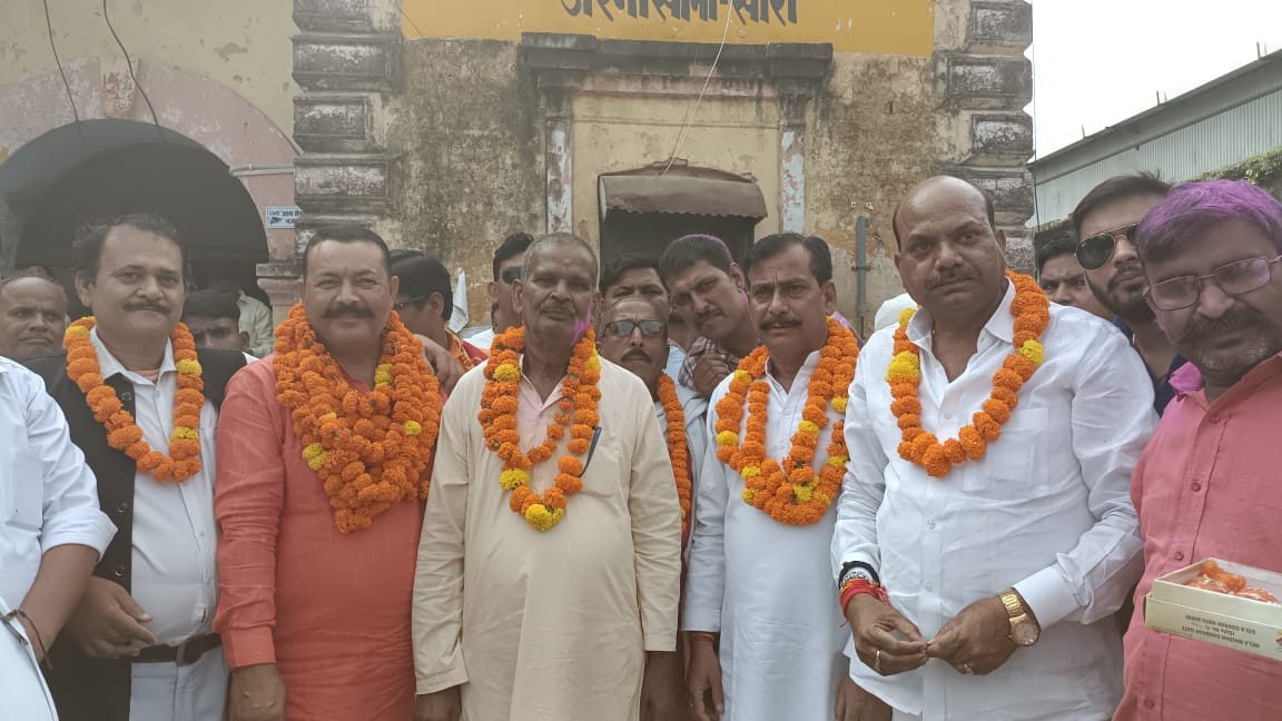 संपूर्णानगर खीरी-पीलीभीत समिति के विजेता अध्यक्ष व उपाध्यक्ष। संवाद