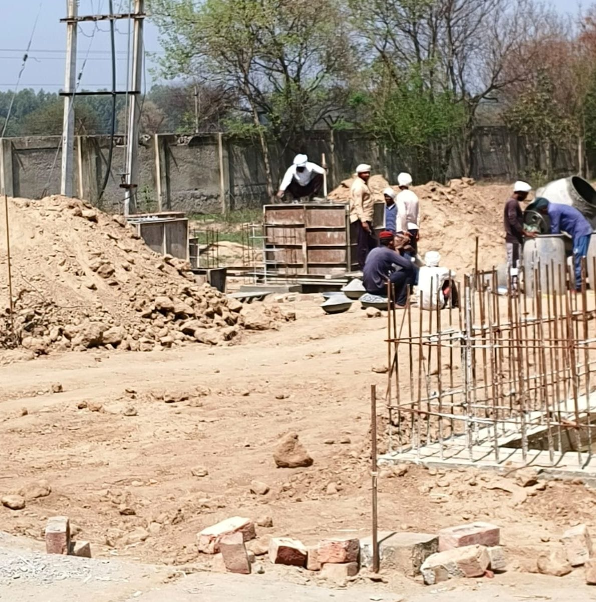 18जेएनडी26-जिले के बधाना पावर हाउस की क्षमता बढ़ाने का चल रहा कार्य। संवाद 18जेएनडी26-जिले के बधाना पावर हाउस की क्षमता बढ़ाने का चल रहा कार्य। संवाद