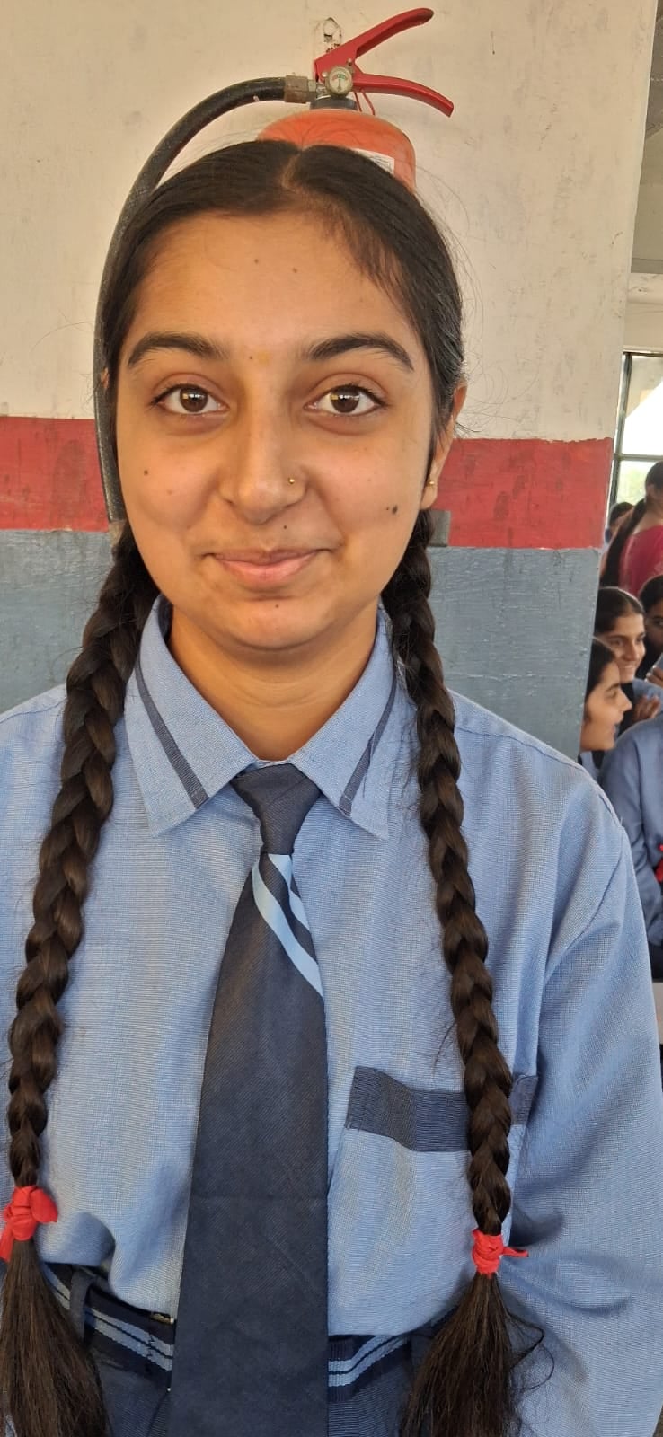 शिवालिक हिल पब्लिक स्कूल अंब में अमर उजाला फांउडेशन के कार्य्रक्रम पुलिस की पाठशाला में बच्चों 