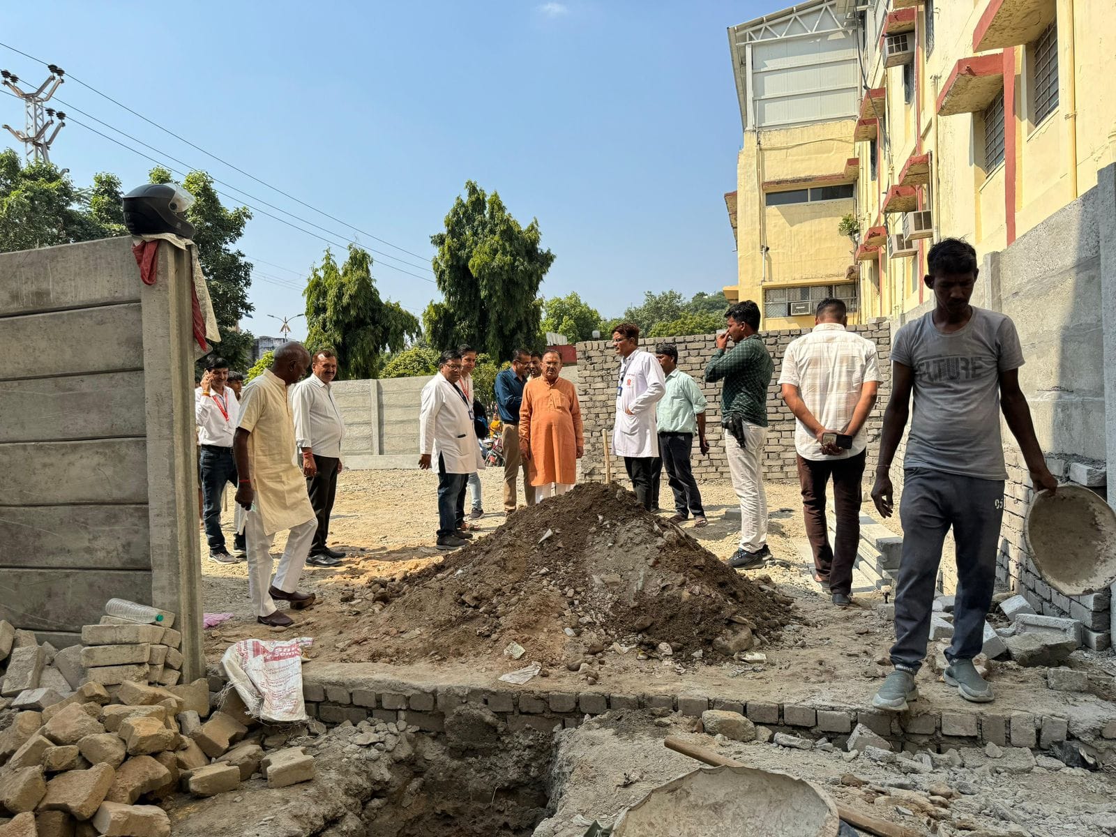 विधानसभा अध्यक्ष ने किया अस्पताल का आकस्मिक निरीक्षण