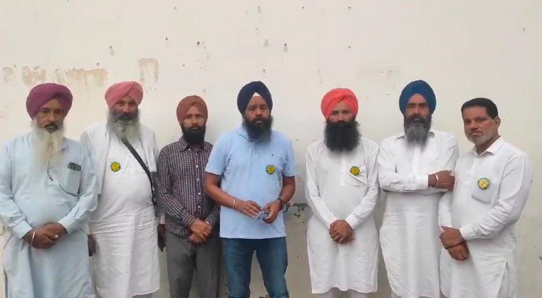 कुछ इस प्रकार से रिपोर्ट में फानों में आग लगाने वालों के लाल घेरे में लाया गया है। कुछ इस प्रकार से रिपोर्ट में फानों में आग लगाने वालों के लाल घेरे में लाया गया है।