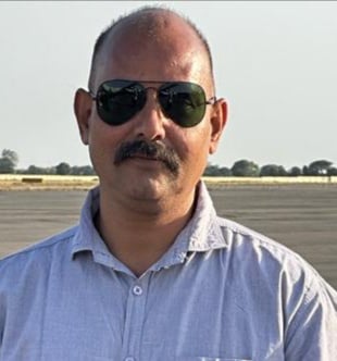 पूरनपुर में संपूर्ण समाधान दिवस में समस्याएं सुनते डीएम संजय कुमार सिंह व अन्य अधिकारी ।संवाद पूरनपुर में संपूर्ण समाधान दिवस में समस्याएं सुनते डीएम संजय कुमार सिंह व अन्य अधिकारी ।संवाद