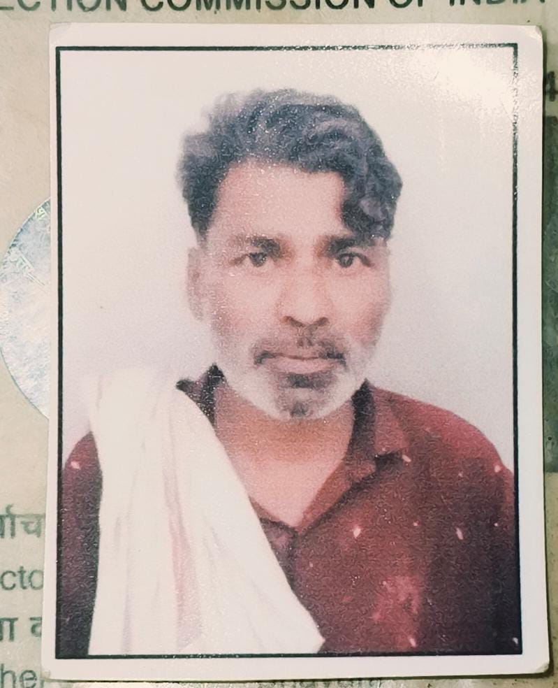 झिंझाना के गांव अलाउद्दीनपुर में हत्या के बाद मौके पर पहुंची पुलिस। संवाद झिंझाना के गांव अलाउद्दीनपुर में हत्या के बाद मौके पर पहुंची पुलिस। संवाद