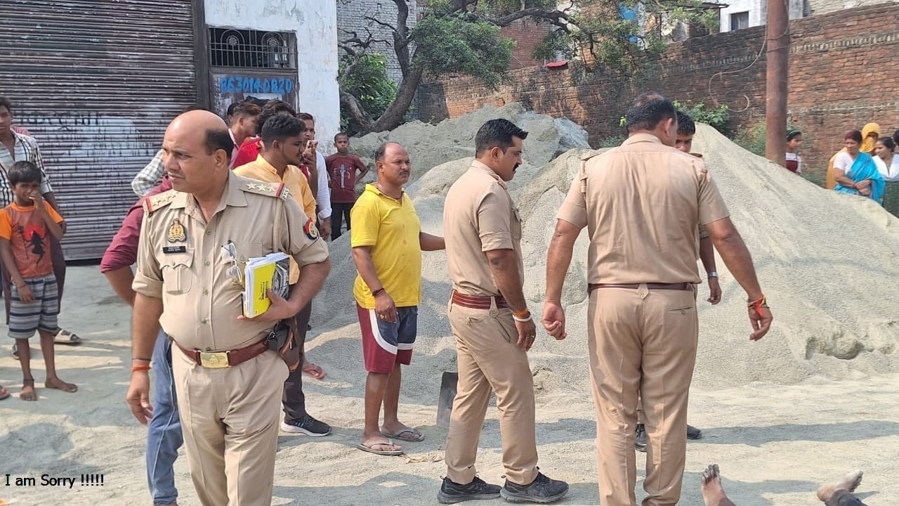 डंफर ट्रक ने युवक को कुचला मौत। डंफर ट्रक ने युवक को कुचला मौत।