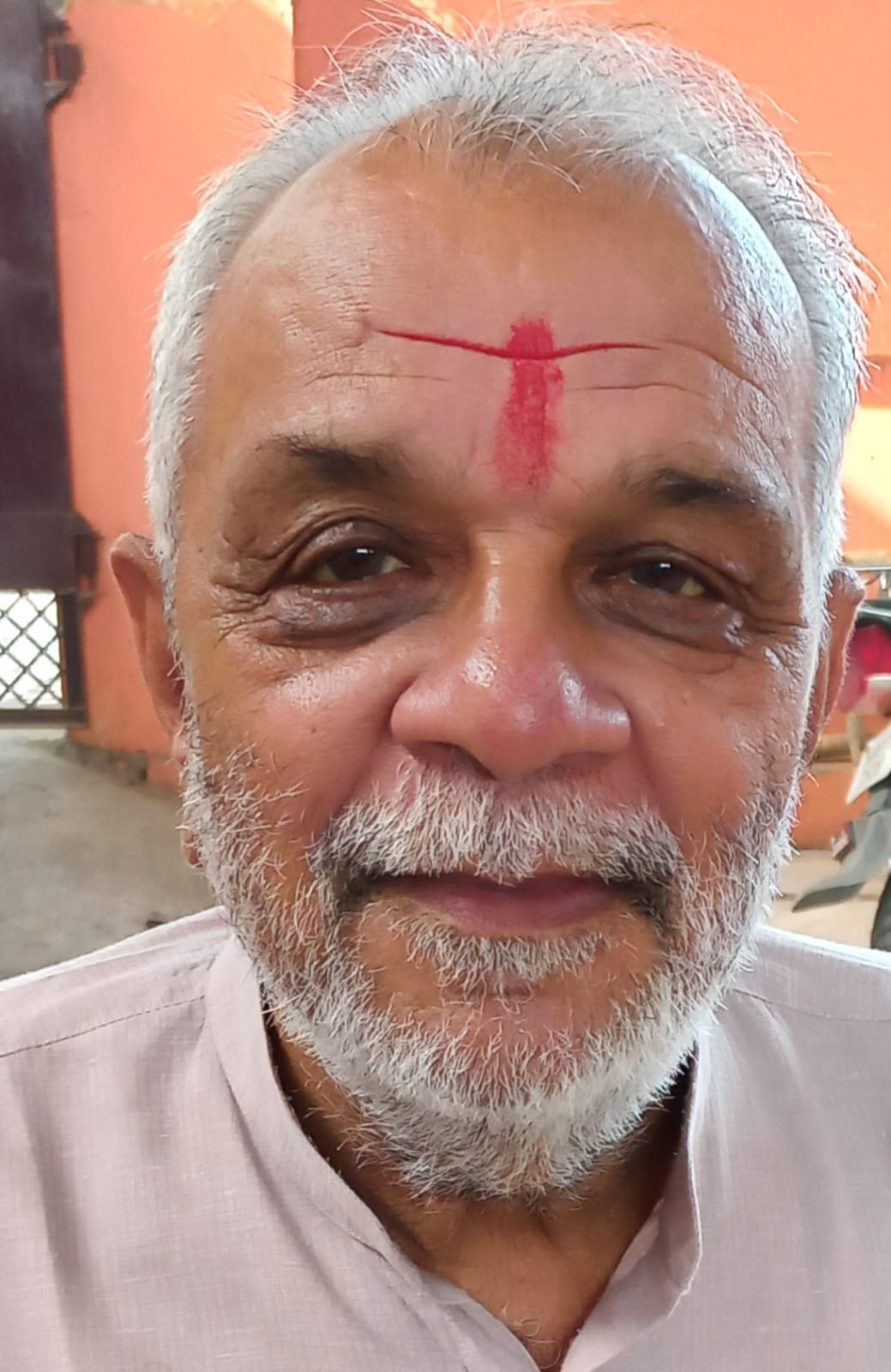 कुरुक्षेत्र। बाजार में अहोई अष्टमी व्रत की कथा का केलेंडर खरीदती महिलाएं। संवाद कुरुक्षेत्र। बाजार में अहोई अष्टमी व्रत की कथा का केलेंडर खरीदती महिलाएं। संवाद