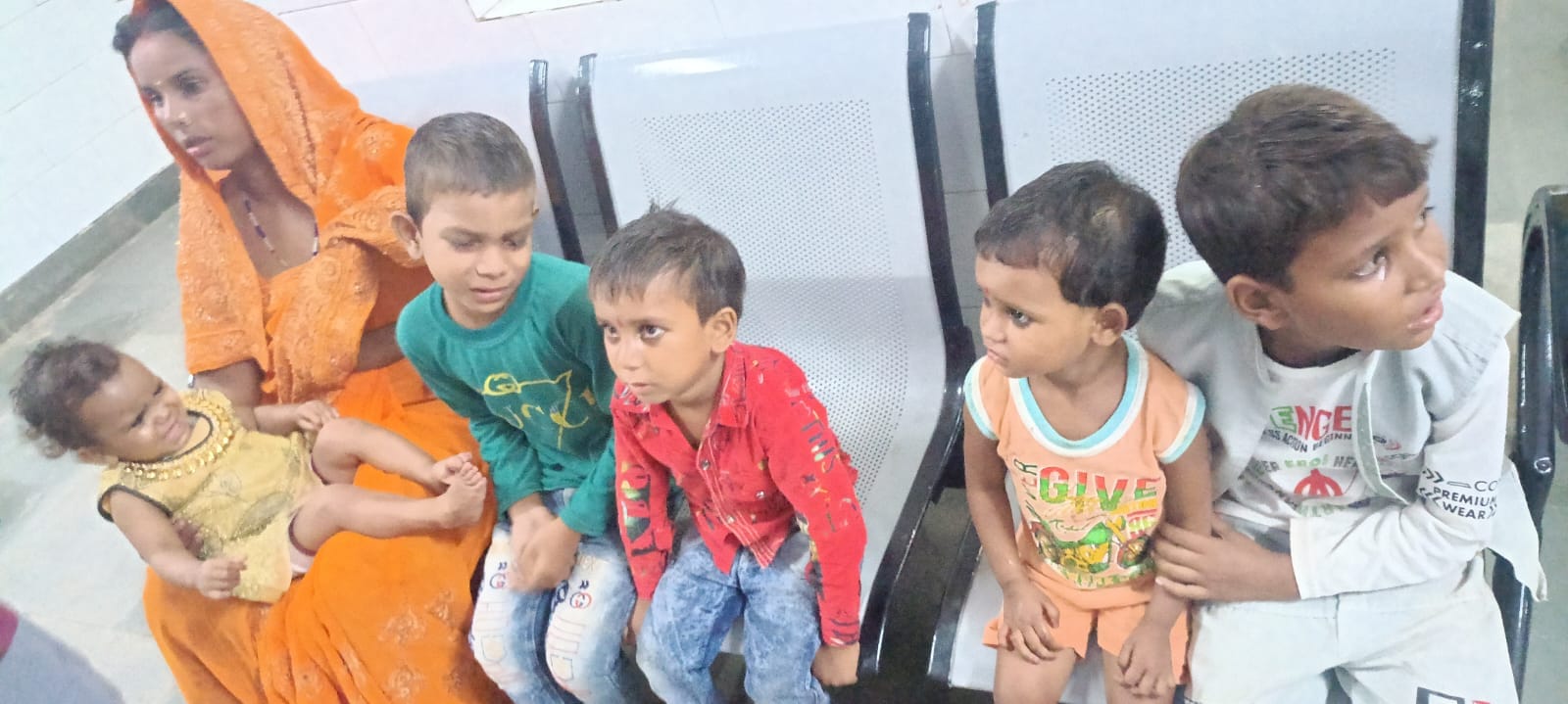 बीसलपुर सामुदायिक स्वास्थय केंद्र में भर्ती घायल नन्ही देवी। संवाद बीसलपुर सामुदायिक स्वास्थय केंद्र में भर्ती घायल नन्ही देवी। संवाद