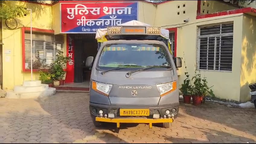 अनाज मंडी से चोरी गए सोयाबीन और टेंपो के साथ पकड़ाया आरोपी