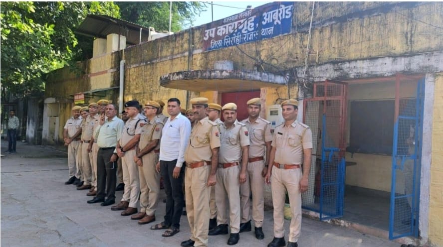 सिरोही। आबूरोड पुलिस द्वारा 4 स्थाई वारंटियों को गिरफ्तार किया गया।