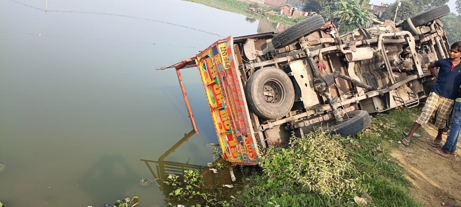 बीसलपुर के सामुदायिक स्वास्थ्य केंद्र में भर्ती घायल सेठपाल सिंह।संवाद बीसलपुर के सामुदायिक स्वास्थ्य केंद्र में भर्ती घायल सेठपाल सिंह।संवाद