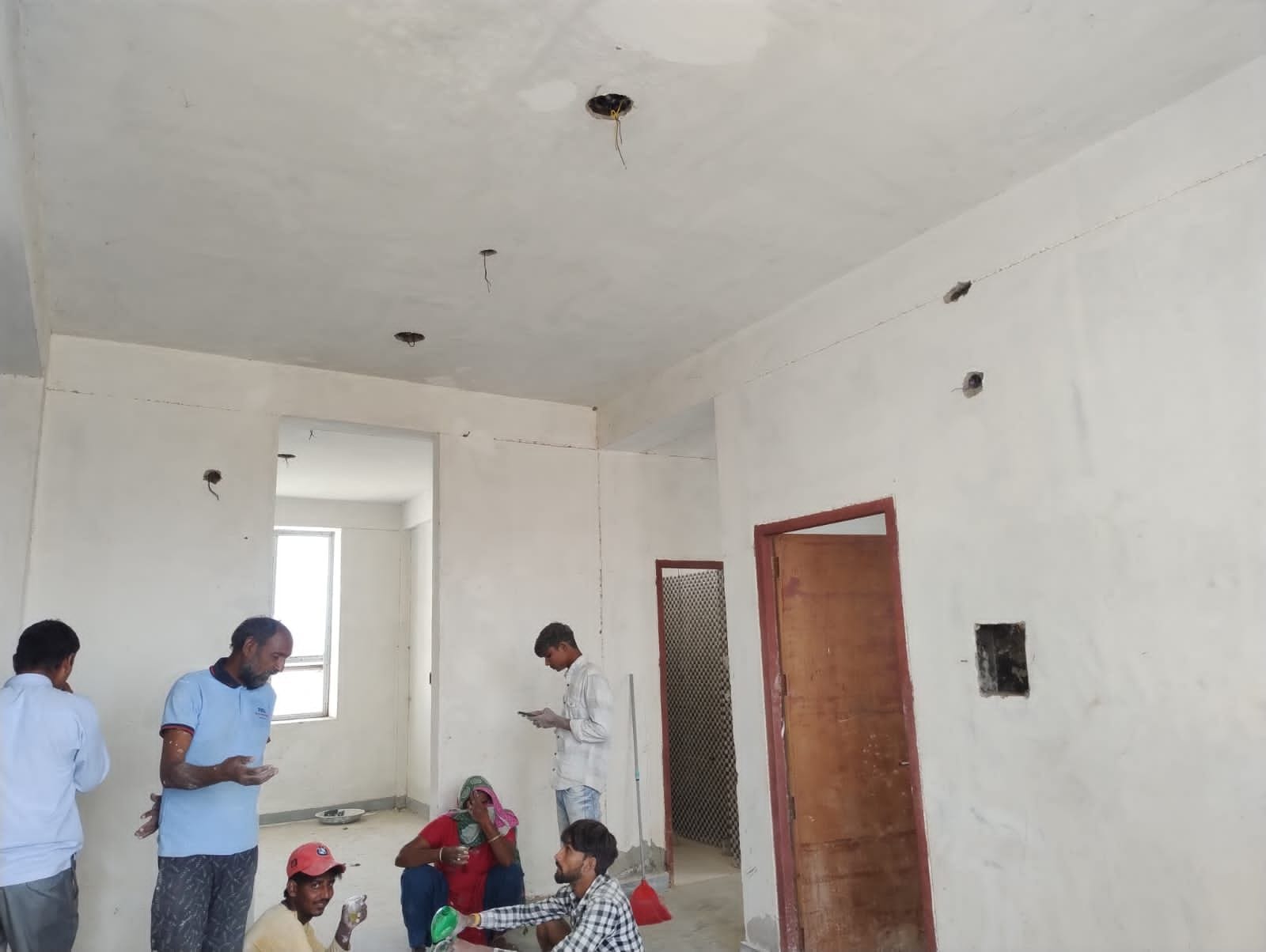 फोटो संख्या:51- गांव रिवासा में स्थित लुवास के रीजनल सेंटर में शुरू किया गया रंग-पेंट--संवाद फोटो संख्या:51- गांव रिवासा में स्थित लुवास के रीजनल सेंटर में शुरू किया गया रंग-पेंट--संवाद