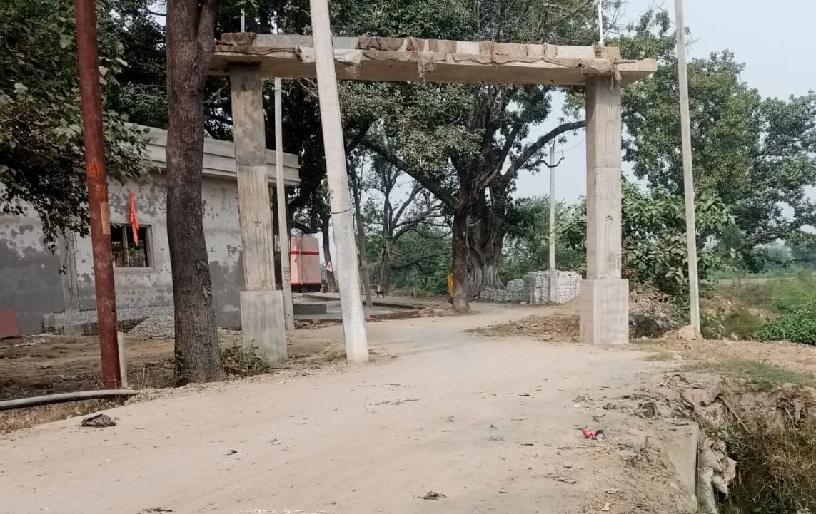 सेठघाट मार्ग का निर्माण कराया, लेकिन नाली का निर्माण नहीं कराया। संवाद सेठघाट मार्ग का निर्माण कराया, लेकिन नाली का निर्माण नहीं कराया। संवाद