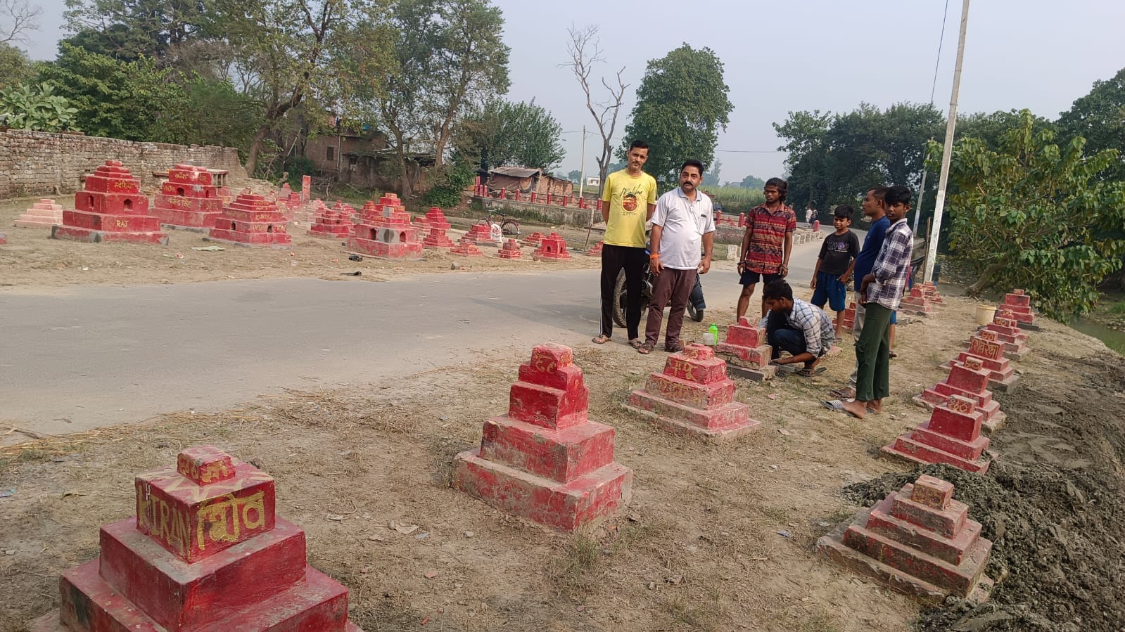 सेठघाट मार्ग का निर्माण कराया, लेकिन नाली का निर्माण नहीं कराया। संवाद सेठघाट मार्ग का निर्माण कराया, लेकिन नाली का निर्माण नहीं कराया। संवाद