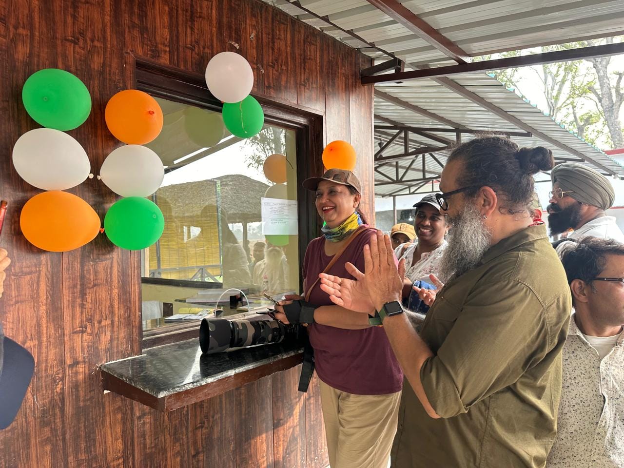 पीलीभीत टाइगर रिजर्व के मुस्तफाबाद गेस्ट हाउस पर हवन पूजन करते डीएम व जनप्रतिनिधि। संवाद पीलीभीत टाइगर रिजर्व के मुस्तफाबाद गेस्ट हाउस पर हवन पूजन करते डीएम व जनप्रतिनिधि। संवाद