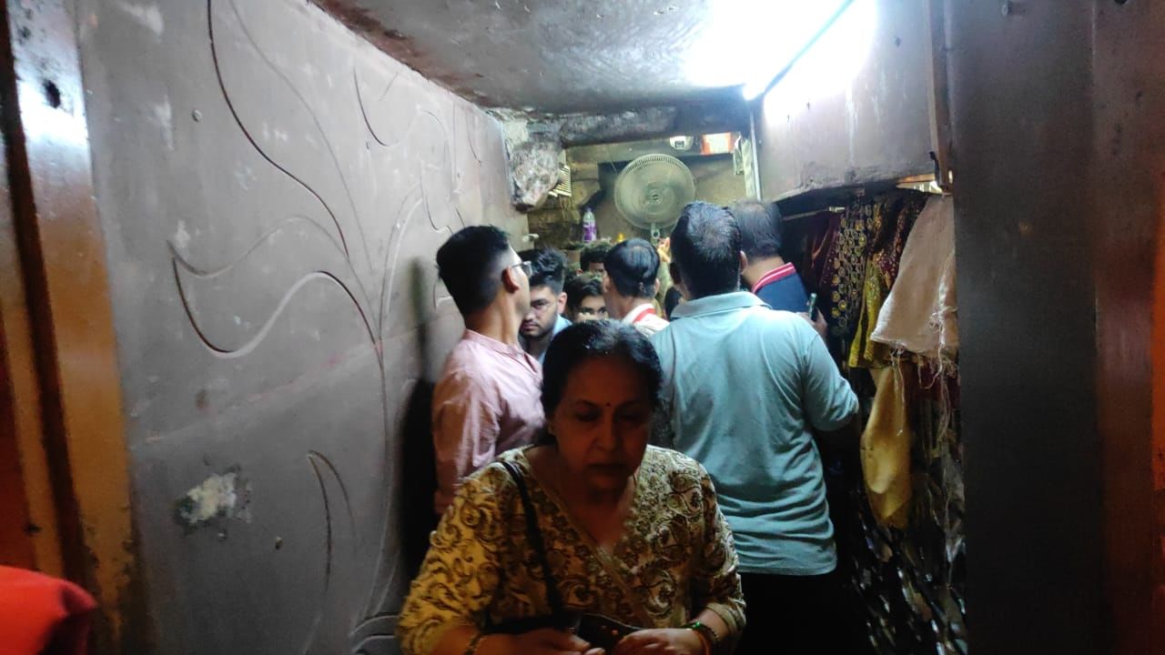 छठ पर्व पर ओंकारेश्वर दर्शन करने पहुंचे हजारों भक्त