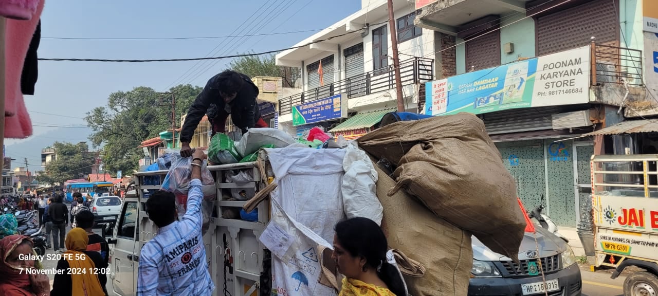 लवली बन्याल उप प्रधान भकरेड़ी पंचायत। संवाद लवली बन्याल उप प्रधान भकरेड़ी पंचायत। संवाद
