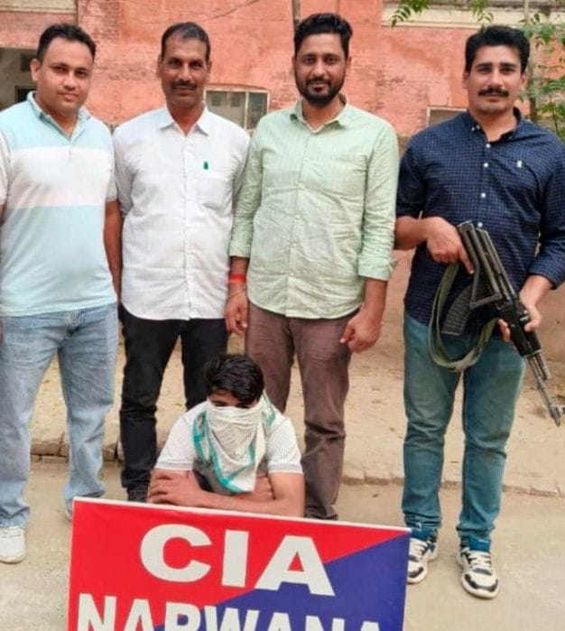 08जेएनडी02-पुलिस की गिरफ्त में आर्यन हत्याकांड में शामिल आरोपी। संवाद 08जेएनडी02-पुलिस की गिरफ्त में आर्यन हत्याकांड में शामिल आरोपी। संवाद