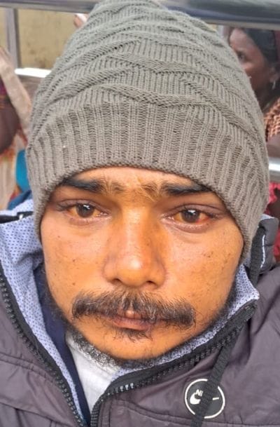 जिला अस्पताल में कार्य बहिष्कार कर विरोध जताते स्वास्थ्य कर्मी। संवाद जिला अस्पताल में कार्य बहिष्कार कर विरोध जताते स्वास्थ्य कर्मी। संवाद