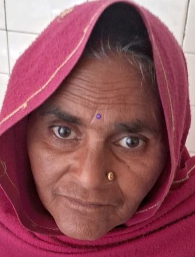 जिला अस्पताल में कार्य बहिष्कार कर विरोध जताते स्वास्थ्य कर्मी। संवाद जिला अस्पताल में कार्य बहिष्कार कर विरोध जताते स्वास्थ्य कर्मी। संवाद