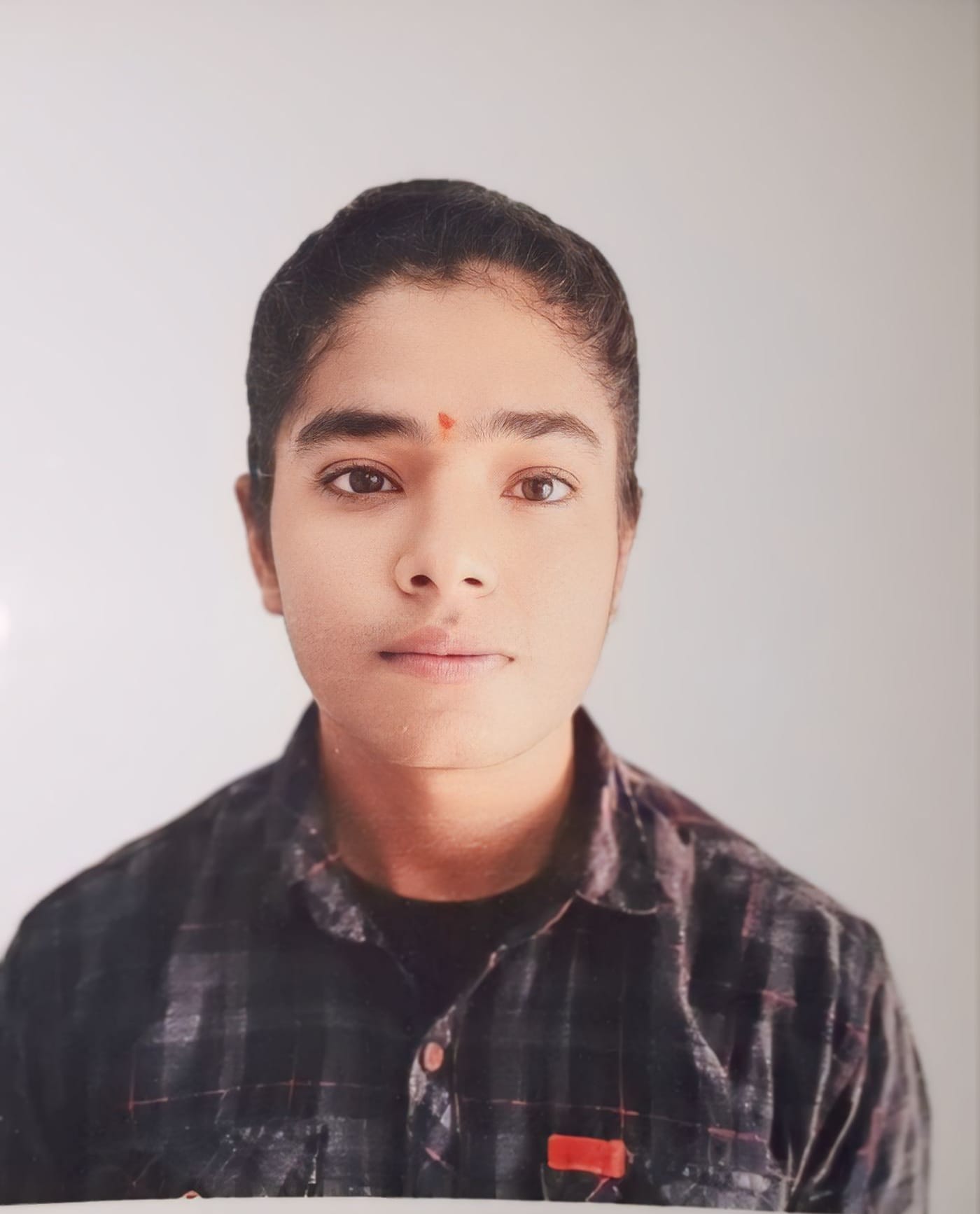कोच तेजबीर के साथ नेशनल खिलाड़ी कुसुम कुमारी। स्वयं कोच तेजबीर के साथ नेशनल खिलाड़ी कुसुम कुमारी। स्वयं