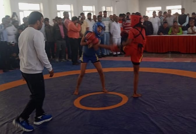 16जेएनडी29: प्रतियोगिता का शुभांरभ करते मंत्री कृष्ण कुमार बेदी। संवाद 16जेएनडी29: प्रतियोगिता का शुभांरभ करते मंत्री कृष्ण कुमार बेदी। संवाद