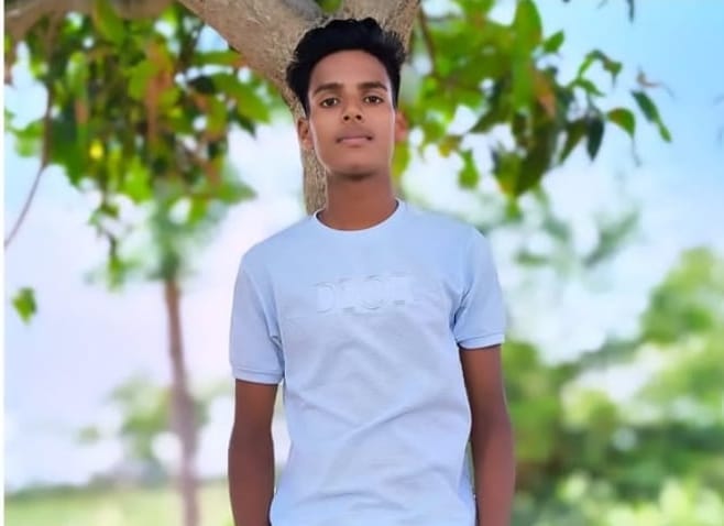मृतक अरुण की फाइल फोटो मृतक अरुण की फाइल फोटो