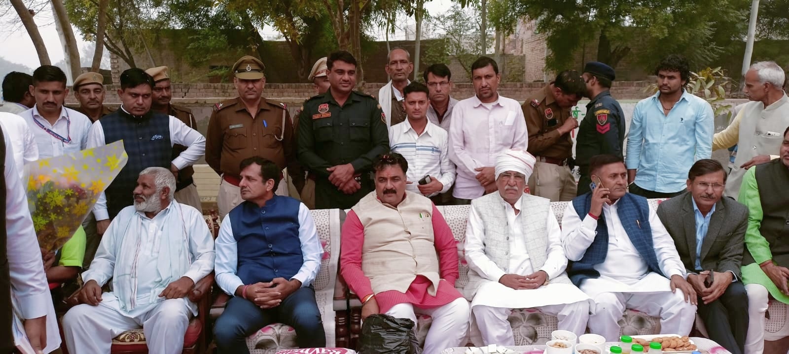 17जेएनडी23: कार्यक्रम में मंचासीन डिप्टी स्पीकर डॉ. कृष्ण मिड्ढा व अन्य। संवाद 17जेएनडी23: कार्यक्रम में मंचासीन डिप्टी स्पीकर डॉ. कृष्ण मिड्ढा व अन्य। संवाद
