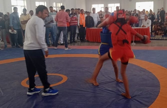 17जेएनडी28: प्रतियोगिता में दमखम दिखाते हुए खिलाड़ी। संवाद